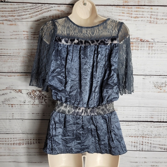 (SOLD) Bke boutique pretty lace top - Picture 4 of 4